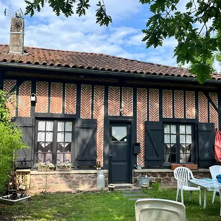 Les Du Petit Mila